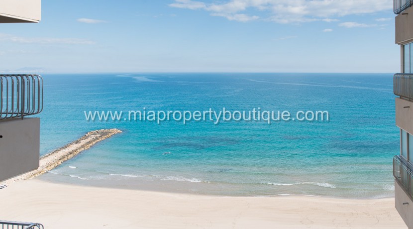 El Campello Seafront Flat for sale Costa Blanca