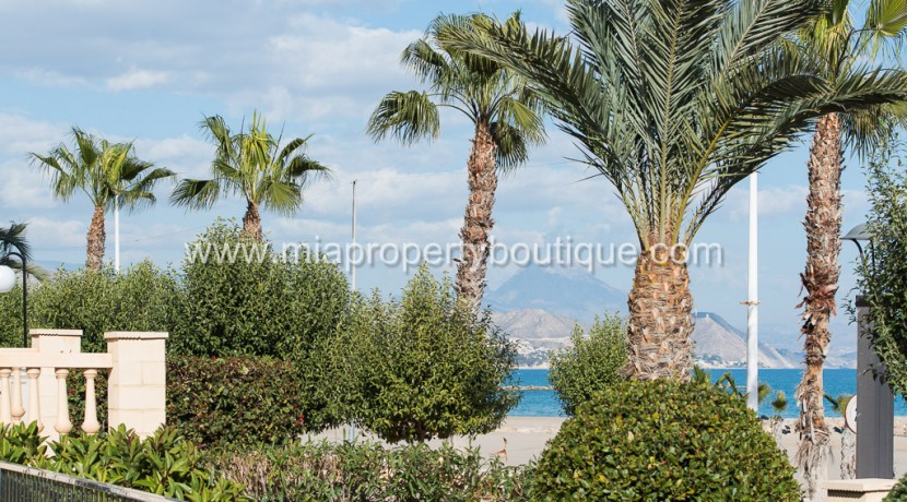 El Campello Seafront Flat for sale Costa Blanca