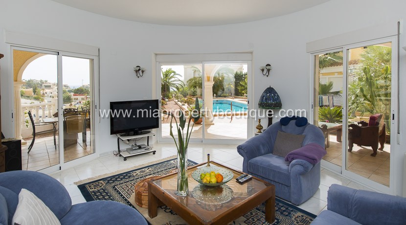 stunning villa for sale in coveta fuma