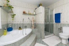 stunning villa for sale in coveta fuma