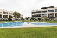 se vende bungalow el golf alicante