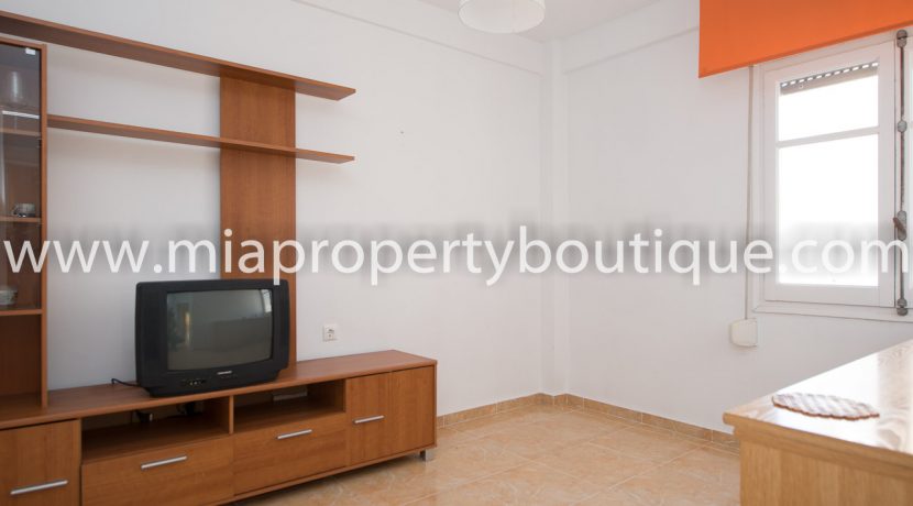 el-campello-4-bedroom-apartment-town-centre-bargain