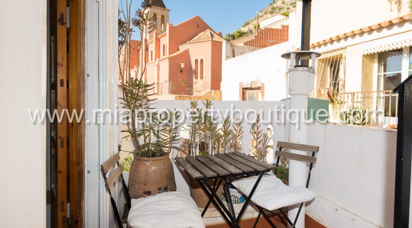 alicante santa cruz apartment for sale roof terrace castle views