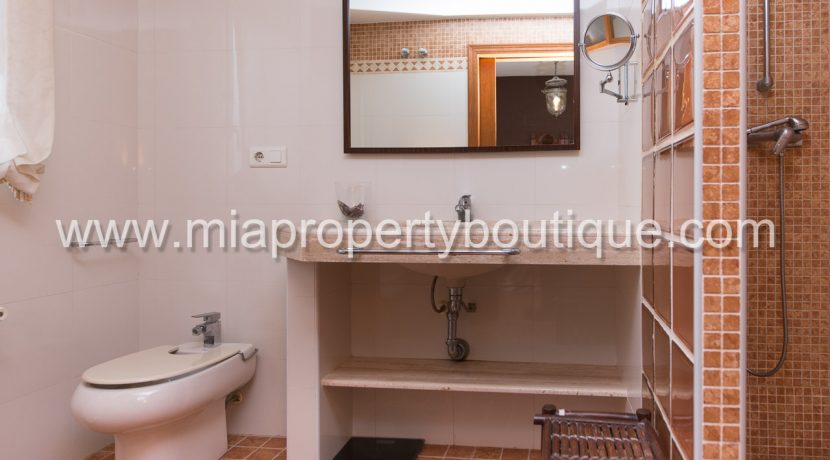 villa for rent in busot