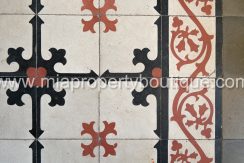 alicante city centre near market apartment for sale