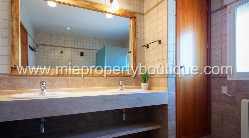 mutxamel 4 bedroom villa for sale alicante