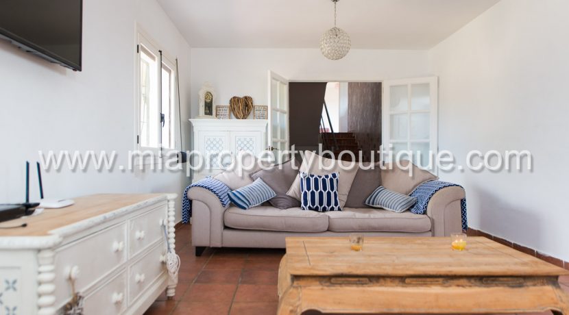 busot villa for sale mountain views