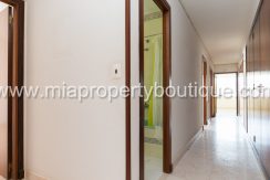 alicante city center apartment with terrace for sale