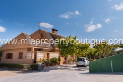 los girasoles alicante villa for sale