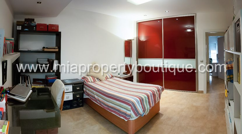 alicante city center apartment for sale