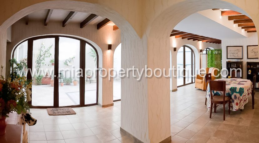 alicante city center apartment for sale