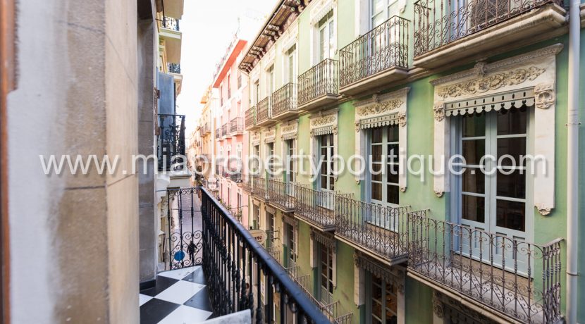 alicante city centre one bedroom flat for sale-15