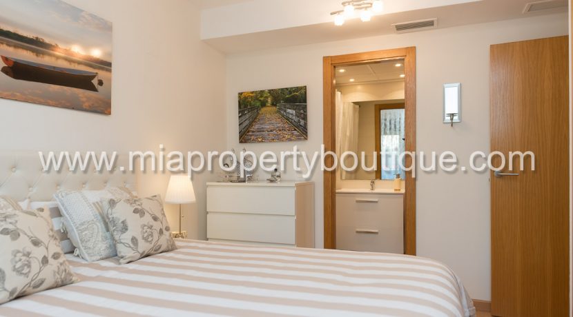 alicante city centre apartment for sale-13